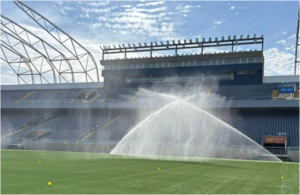 Uniformidade de aplicaçao de água em campo de futebol profissional